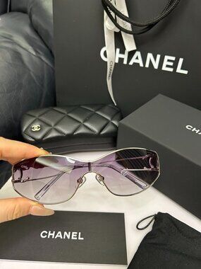 CHANEL Rimless Wrap-Around Shield Sunglasses (Purple Gradient)